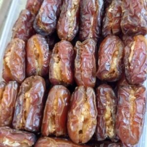 خرمای پیارم با مغز گردو