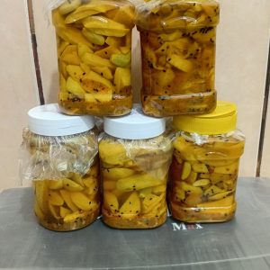 ترشی انبه زعفرانی